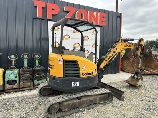 Bobcat E26 à 18900 € HT - Мини багер: снимка 1 Bobcat E26 à 18900 € HT - Мини багер: снимка 1