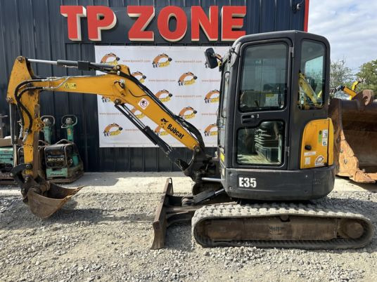 Bobcat E35 Cabine à 23 500 € HT - Мини багер: снимка 2 Bobcat E35 Cabine à 23 500 € HT - Мини багер: снимка 2