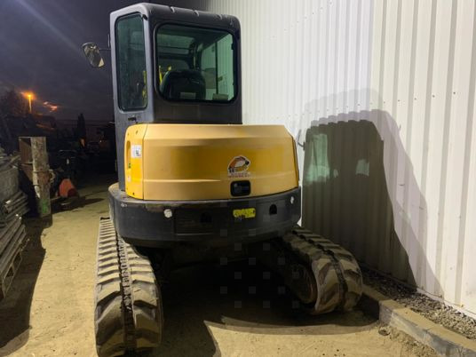 Мини багер Bobcat E50: снимка 7