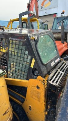 Bobcat S70 - Мини челен товарач: снимка 3 Bobcat S70 - Мини челен товарач: снимка 3