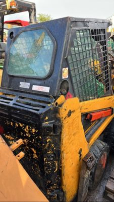 Bobcat S70 - Мини челен товарач: снимка 4 Bobcat S70 - Мини челен товарач: снимка 4