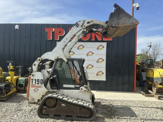 Bobcat T190 à 18500 € HT - Мини челен товарач: снимка 3 Bobcat T190 à 18500 € HT - Мини челен товарач: снимка 3