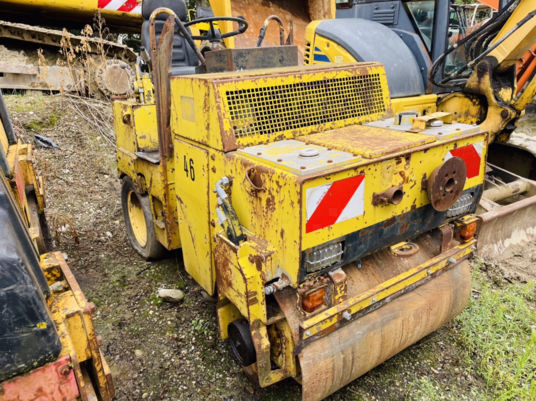 Bomag BW100AC - Комбиниран валяк: снимка 2 Bomag BW100AC - Комбиниран валяк: снимка 2