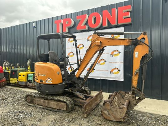 Case CX26C Canopy - Мини багер: снимка 5 Case CX26C Canopy - Мини багер: снимка 5