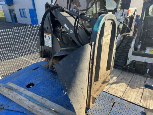 Dessoucheuse pour chargeur - Приставка за изкореняване на дънери: снимка 3 Dessoucheuse pour chargeur - Приставка за изкореняване на дънери: снимка 3