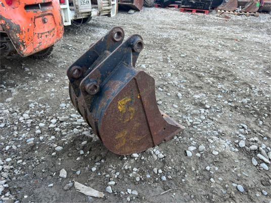 Godet de terrassement jcb - 550€ NET - Кофа за багер: снимка 5 Godet de terrassement jcb - 550€ NET - Кофа за багер: снимка 5