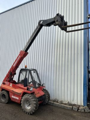 Manitou BT420 Evo - 4x4 - Телескопичен товарач: снимка 3 Manitou BT420 Evo - 4x4 - Телескопичен товарач: снимка 3