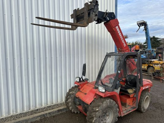 Manitou BT420 Evo - 4x4 - Телескопичен товарач: снимка 4 Manitou BT420 Evo - 4x4 - Телескопичен товарач: снимка 4