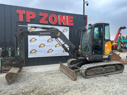 Volvo ECR50 D à 28900 € HT - Мини багер: снимка 2 Volvo ECR50 D à 28900 € HT - Мини багер: снимка 2