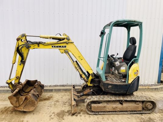 Yanmar VIO25-4 Canopy - Мини багер: снимка 4 Yanmar VIO25-4 Canopy - Мини багер: снимка 4