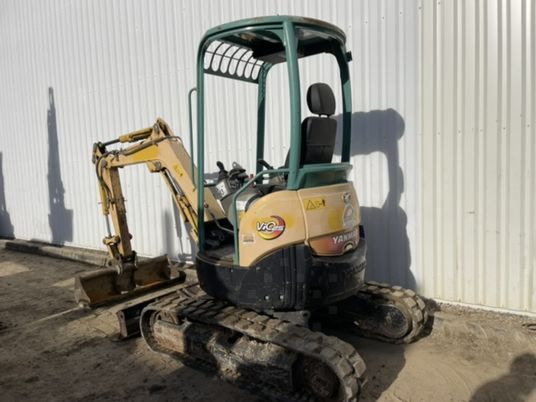 Yanmar VIO25-4 Canopy - Мини багер: снимка 2 Yanmar VIO25-4 Canopy - Мини багер: снимка 2