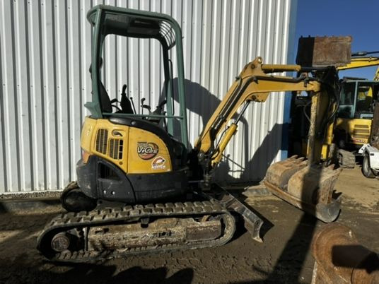 Yanmar VIO25-4 Canopy - Мини багер: снимка 3 Yanmar VIO25-4 Canopy - Мини багер: снимка 3