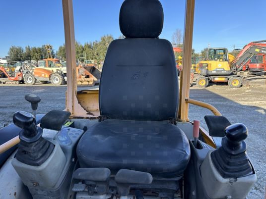 Мини багер Yanmar Vio20-4 Canopy: снимка 8