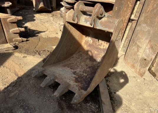 Godet de terrassement - axe 45 mm - Кофа за багер: снимка 2 Godet de terrassement - axe 45 mm - Кофа за багер: снимка 2