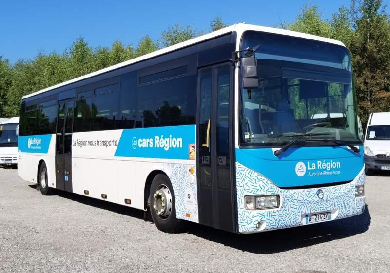 Irisbus Recreo Crossway 2009*64 miejsca/8084 - Междуградски автобус: снимка 1 Irisbus Recreo Crossway 2009*64 miejsca/8084 - Междуградски автобус: снимка 1