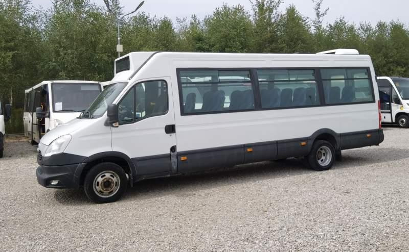 Iveco Daily 23 *NOWY SILNIK* 2 SZTUKI*, klima, winda - Междуградски автобус: снимка 4 Iveco Daily 23 *NOWY SILNIK* 2 SZTUKI*, klima, winda - Междуградски автобус: снимка 4