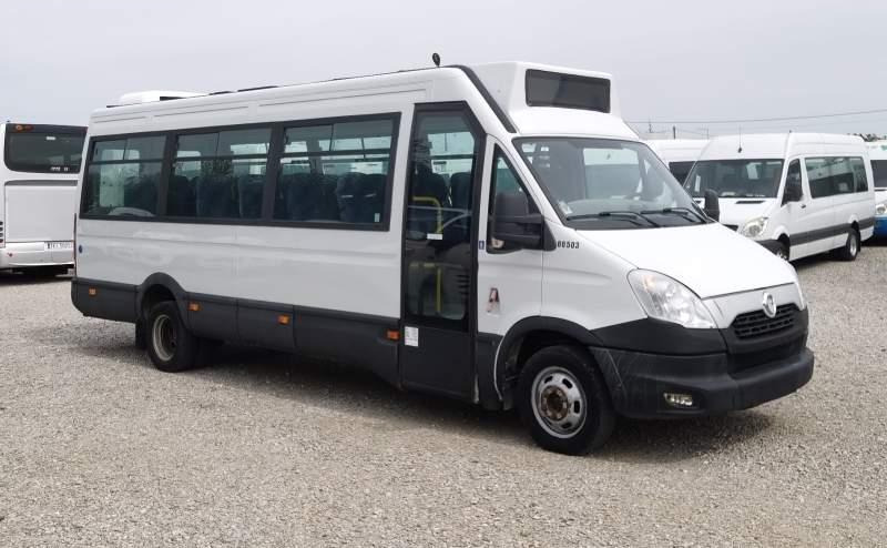 Iveco Daily 23 *NOWY SILNIK* 2 SZTUKI*, klima, winda - Междуградски автобус: снимка 1 Iveco Daily 23 *NOWY SILNIK* 2 SZTUKI*, klima, winda - Междуградски автобус: снимка 1