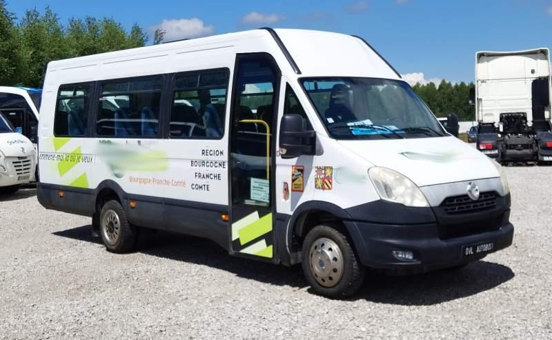 Iveco Daily 23 miejsca, KLIMA, WEBASTO - Междуградски автобус: снимка 1 Iveco Daily 23 miejsca, KLIMA, WEBASTO - Междуградски автобус: снимка 1