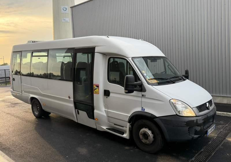 Iveco Daily DURISOTTI / 28miejsc - Междуградски автобус: снимка 3 Iveco Daily DURISOTTI / 28miejsc - Междуградски автобус: снимка 3