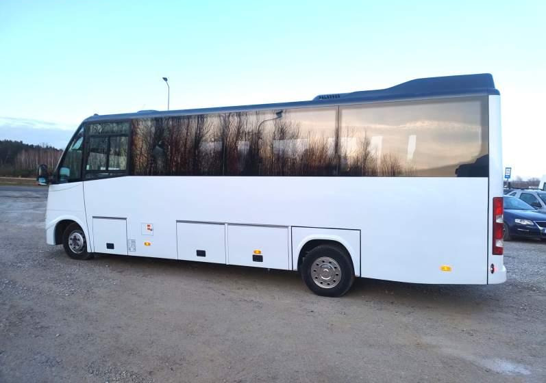 Iveco Rapido / Daily 31 miejsc, stan idealny - Туристически автобус: снимка 3 Iveco Rapido / Daily 31 miejsc, stan idealny - Туристически автобус: снимка 3