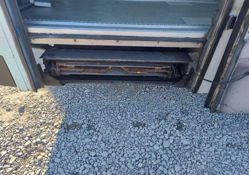 Междуградски автобус Mercedes-Benz Vario 813D miejsc 39 281tys km Winda: снимка 16