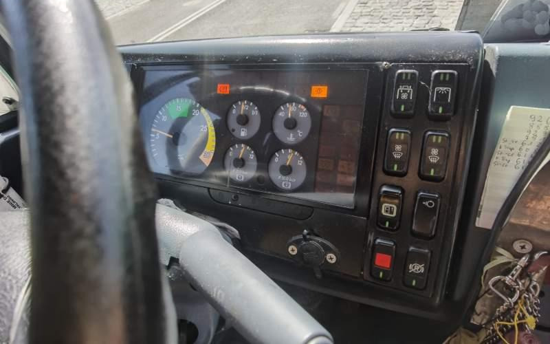 Mercedes-Benz Vario 814D 38+12 - Междуградски автобус: снимка 5 Mercedes-Benz Vario 814D 38+12 - Междуградски автобус: снимка 5