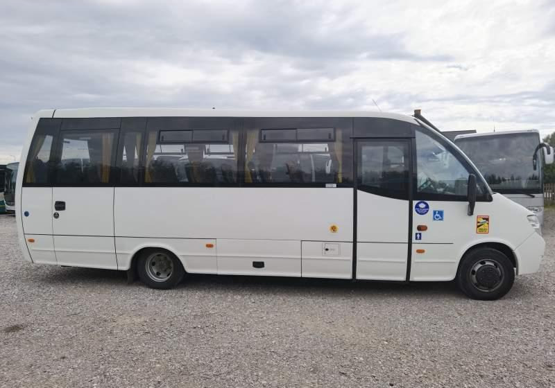 Mercedes-Benz WING VARIO 34 Uszkodzony silnik - Междуградски автобус: снимка 3 Mercedes-Benz WING VARIO 34 Uszkodzony silnik - Междуградски автобус: снимка 3