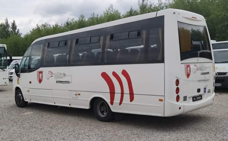 Mercedes-Benz WING VARIO 34 euro 5 *klimatyzacja*webasto*winda - Междуградски автобус: снимка 4 Mercedes-Benz WING VARIO 34 euro 5 *klimatyzacja*webasto*winda - Междуградски автобус: снимка 4