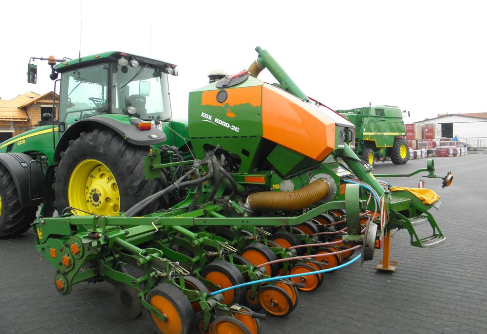 Amazone EDX 6000-2C Xpress 8 rzedowy, Nie Malowany, Stan Bardzo Dobry - Сеялка: снимка 4 Amazone EDX 6000-2C Xpress 8 rzedowy, Nie Malowany, Stan Bardzo Dobry - Сеялка: снимка 4