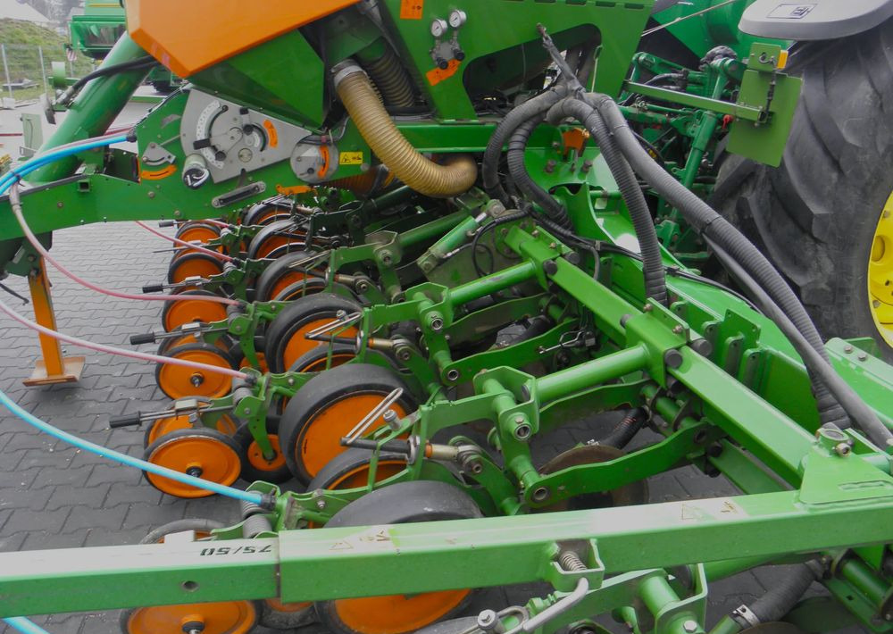 Amazone EDX 6000-2C Xpress 8 rzedowy, Nie Malowany, Stan Bardzo Dobry - Сеялка: снимка 3 Amazone EDX 6000-2C Xpress 8 rzedowy, Nie Malowany, Stan Bardzo Dobry - Сеялка: снимка 3
