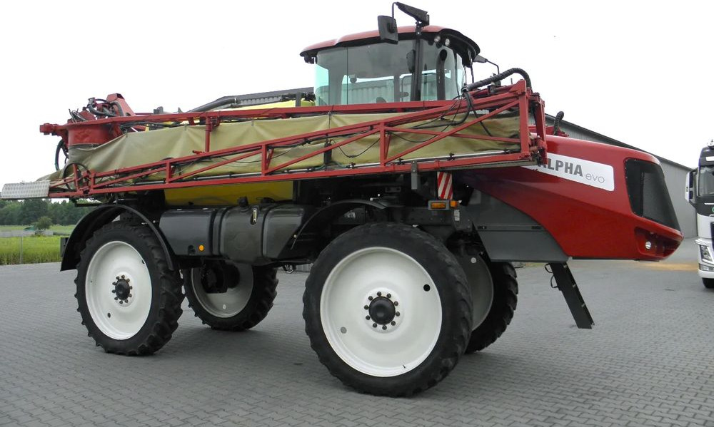 Hardi ALPHA 4100 EVO 2013 Rok, 30 metrow,40 km/h,GPS, Nie Malowany, Stan Bardzo Dobry - Пръскачка: снимка 4 Hardi ALPHA 4100 EVO 2013 Rok, 30 metrow,40 km/h,GPS, Nie Malowany, Stan Bardzo Dobry - Пръскачка: снимка 4