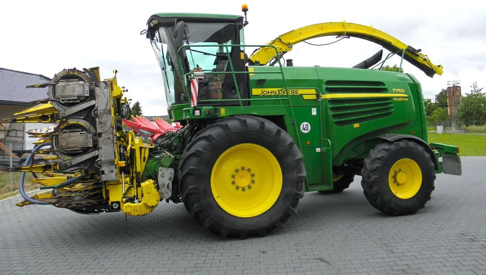 John Deere 7750 ProDrive 2008 Rok, +Kemper 375, +podbieracz do traw, Nie Malowany, Stan Bardzo Dobry - Силажокомбайн: снимка 4 John Deere 7750 ProDrive 2008 Rok, +Kemper 375, +podbieracz do traw, Nie Malowany, Stan Bardzo Dobry - Силажокомбайн: снимка 4