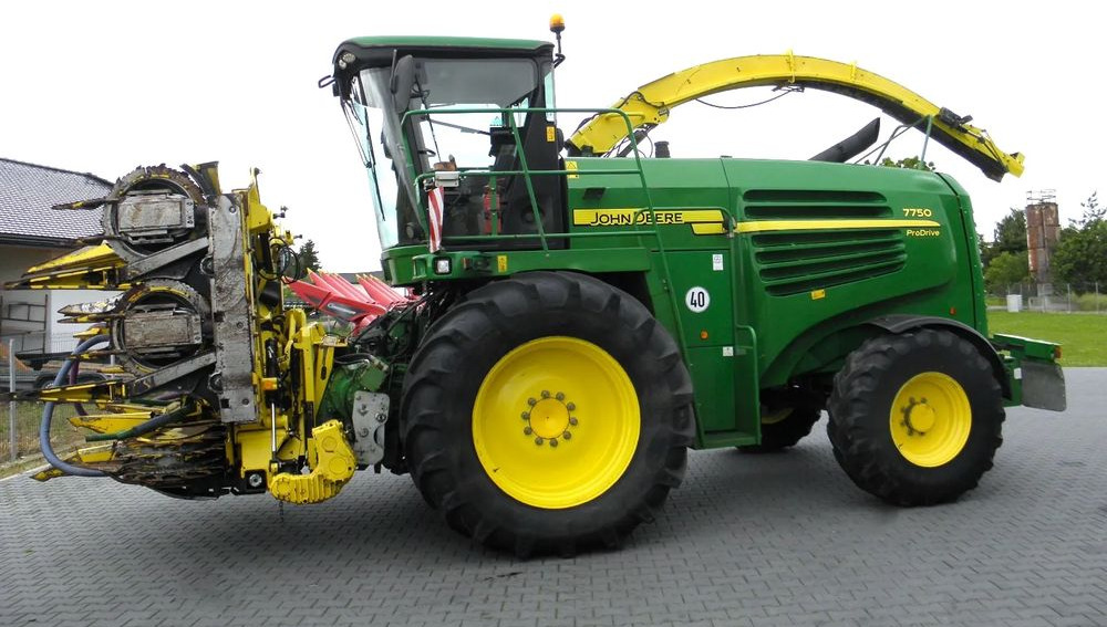 John Deere 7750 ProDrive 2008 Rok, +Kemper 375, +podbieracz do traw, Nie Malowany, Stan Bardzo Dobry - Силажокомбайн: снимка 2 John Deere 7750 ProDrive 2008 Rok, +Kemper 375, +podbieracz do traw, Nie Malowany, Stan Bardzo Dobry - Силажокомбайн: снимка 2