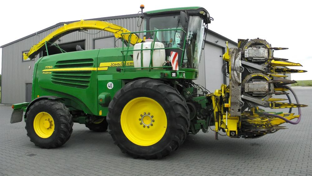 John Deere 7750 ProDrive 2008 Rok, +Kemper 375, +podbieracz do traw, Nie Malowany, Stan Bardzo Dobry - Силажокомбайн: снимка 5 John Deere 7750 ProDrive 2008 Rok, +Kemper 375, +podbieracz do traw, Nie Malowany, Stan Bardzo Dobry - Силажокомбайн: снимка 5