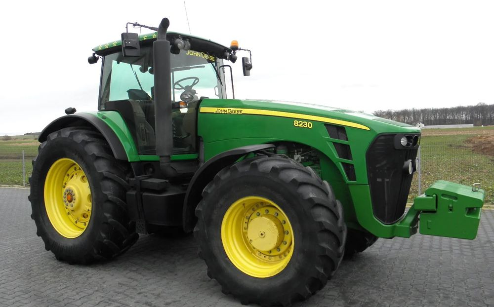 Трактор John Deere 8230 2009 Rok POWERSHIFT, Nie Malowany, Stan Bardzo Dobry: снимка 6
