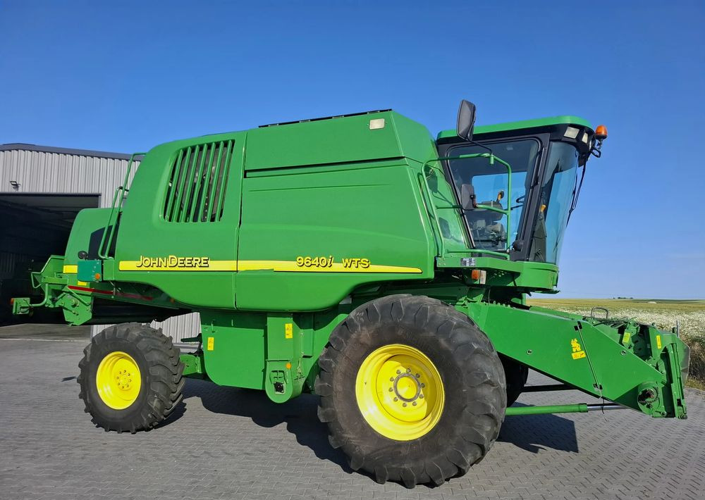 John Deere WTS 9640i 2005 Rok, heder 6,1m, Stol do rzepaku, Nie Malowany, Stan Bardzo Dobry - Зърнокомбайн: снимка 2 John Deere WTS 9640i 2005 Rok, heder 6,1m, Stol do rzepaku, Nie Malowany, Stan Bardzo Dobry - Зърнокомбайн: снимка 2