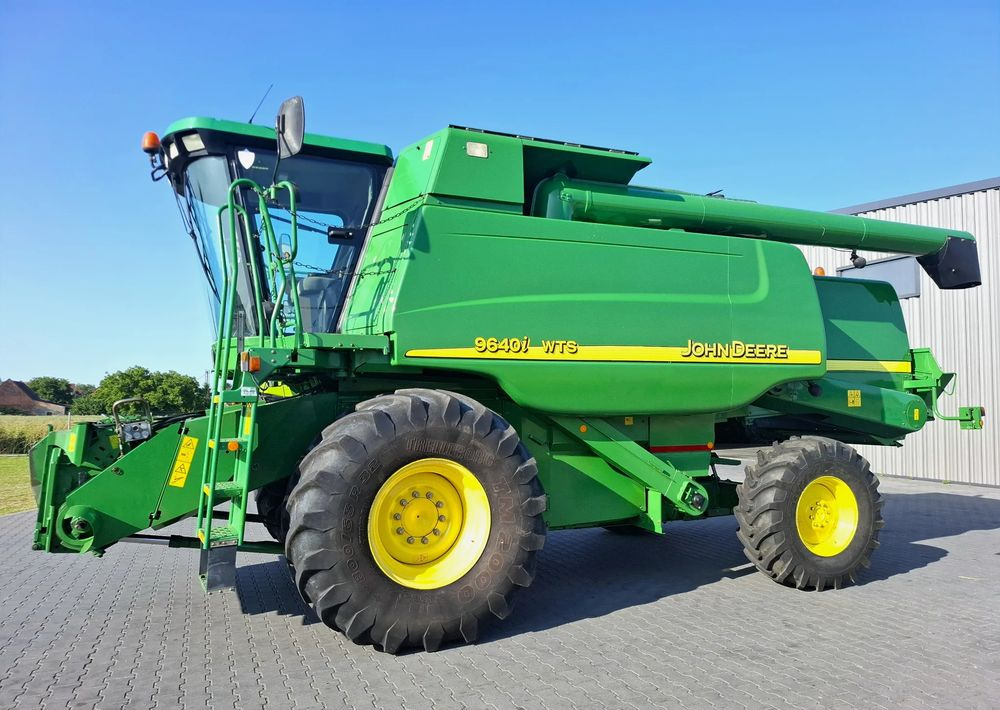 John Deere WTS 9640i 2005 Rok, heder 6,1m, Stol do rzepaku, Nie Malowany, Stan Bardzo Dobry - Зърнокомбайн: снимка 3 John Deere WTS 9640i 2005 Rok, heder 6,1m, Stol do rzepaku, Nie Malowany, Stan Bardzo Dobry - Зърнокомбайн: снимка 3
