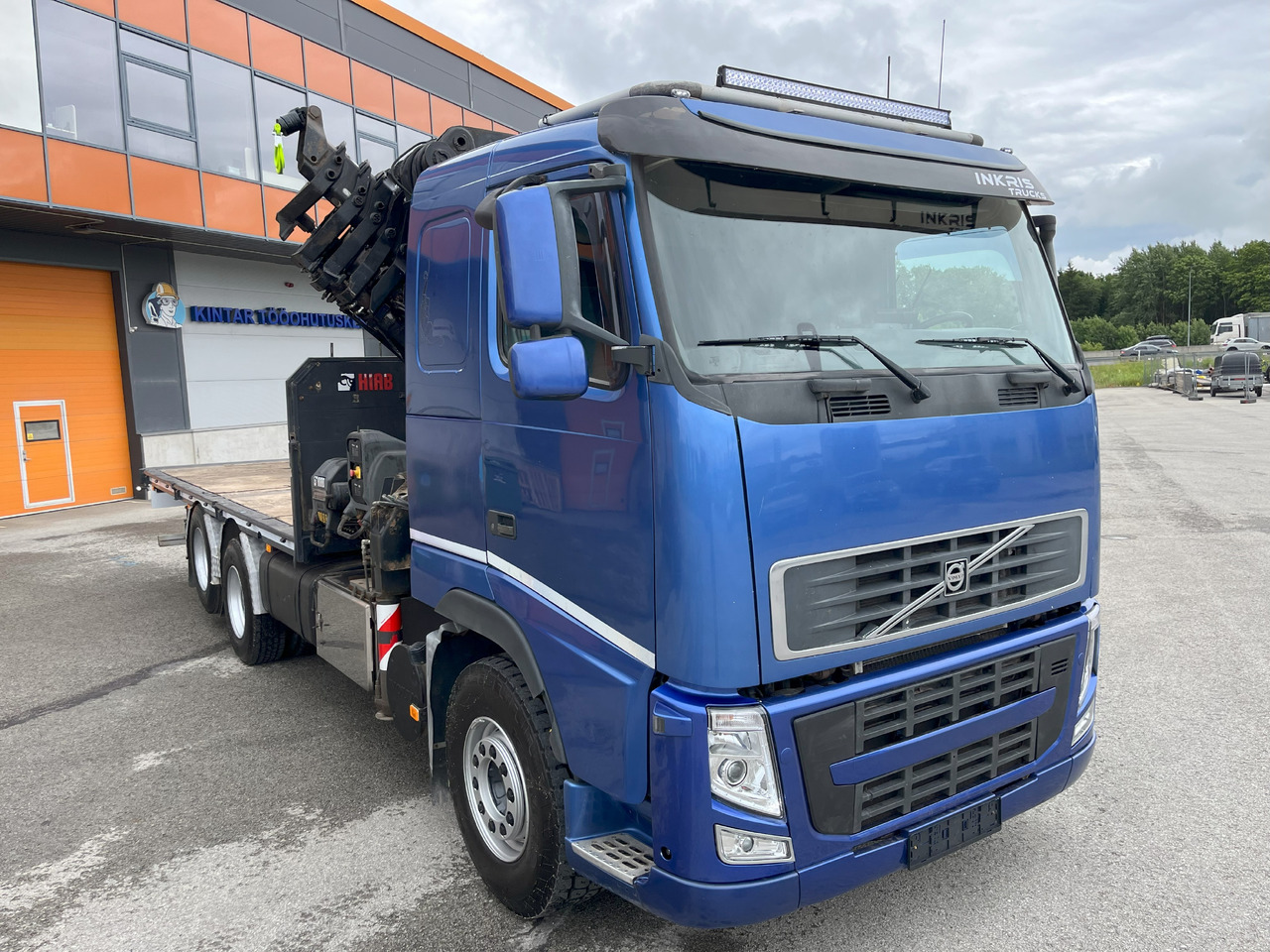 Volvo FH12 6x2 + CRANE HIAB XS 422 E6 - Камион с кран: снимка 2 Volvo FH12 6x2 + CRANE HIAB XS 422 E6 - Камион с кран: снимка 2