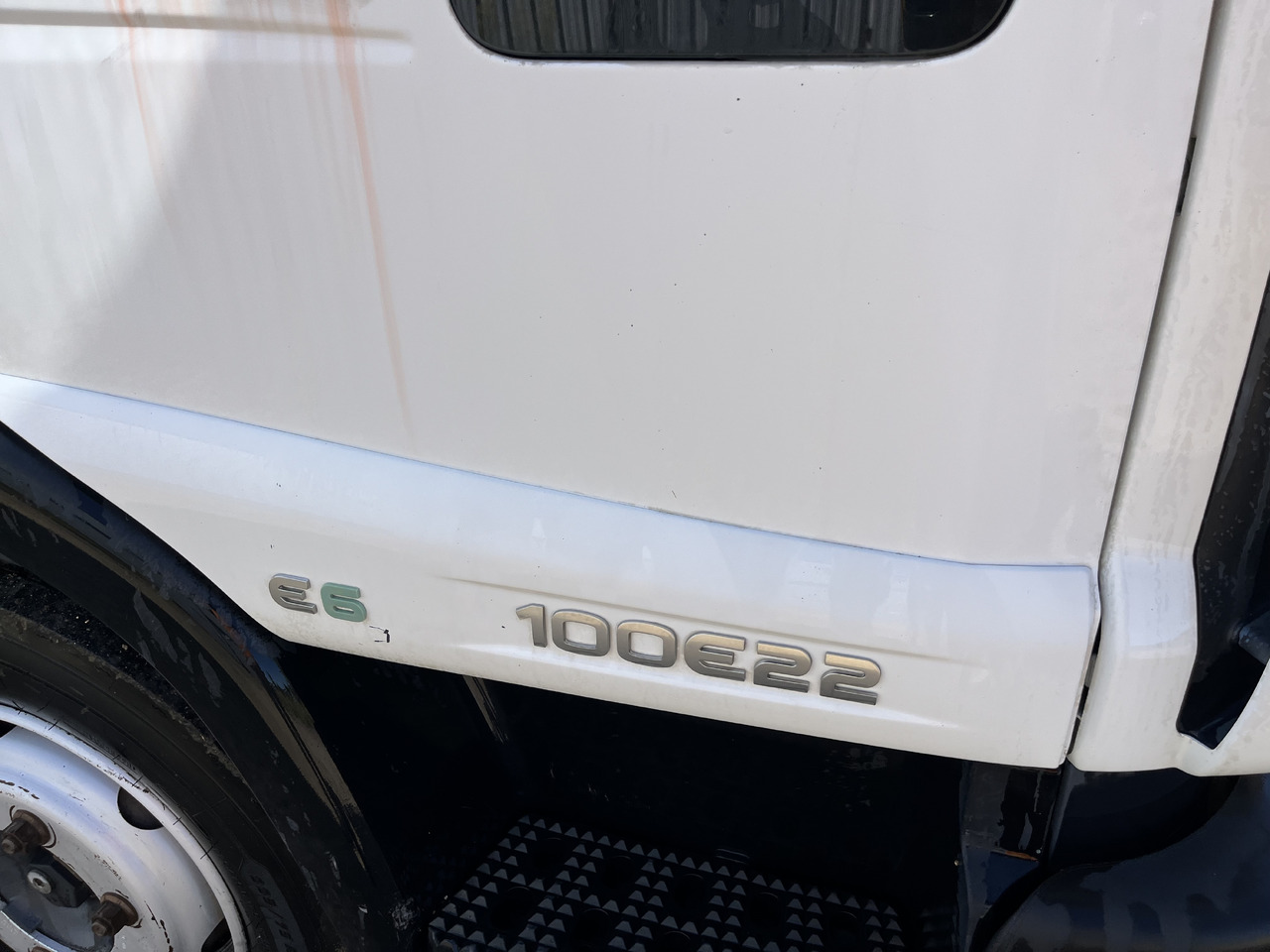 Iveco Eurocargo 100E22 caisse double cabine 7 places - Камион фургон: снимка 4 Iveco Eurocargo 100E22 caisse double cabine 7 places - Камион фургон: снимка 4