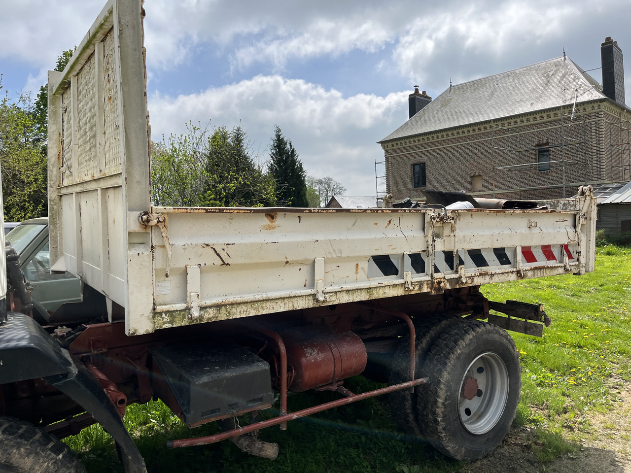 MERCEDES-BENZ 1314 benne 4x4 - Самосвал камион: снимка 4 MERCEDES-BENZ 1314 benne 4x4 - Самосвал камион: снимка 4