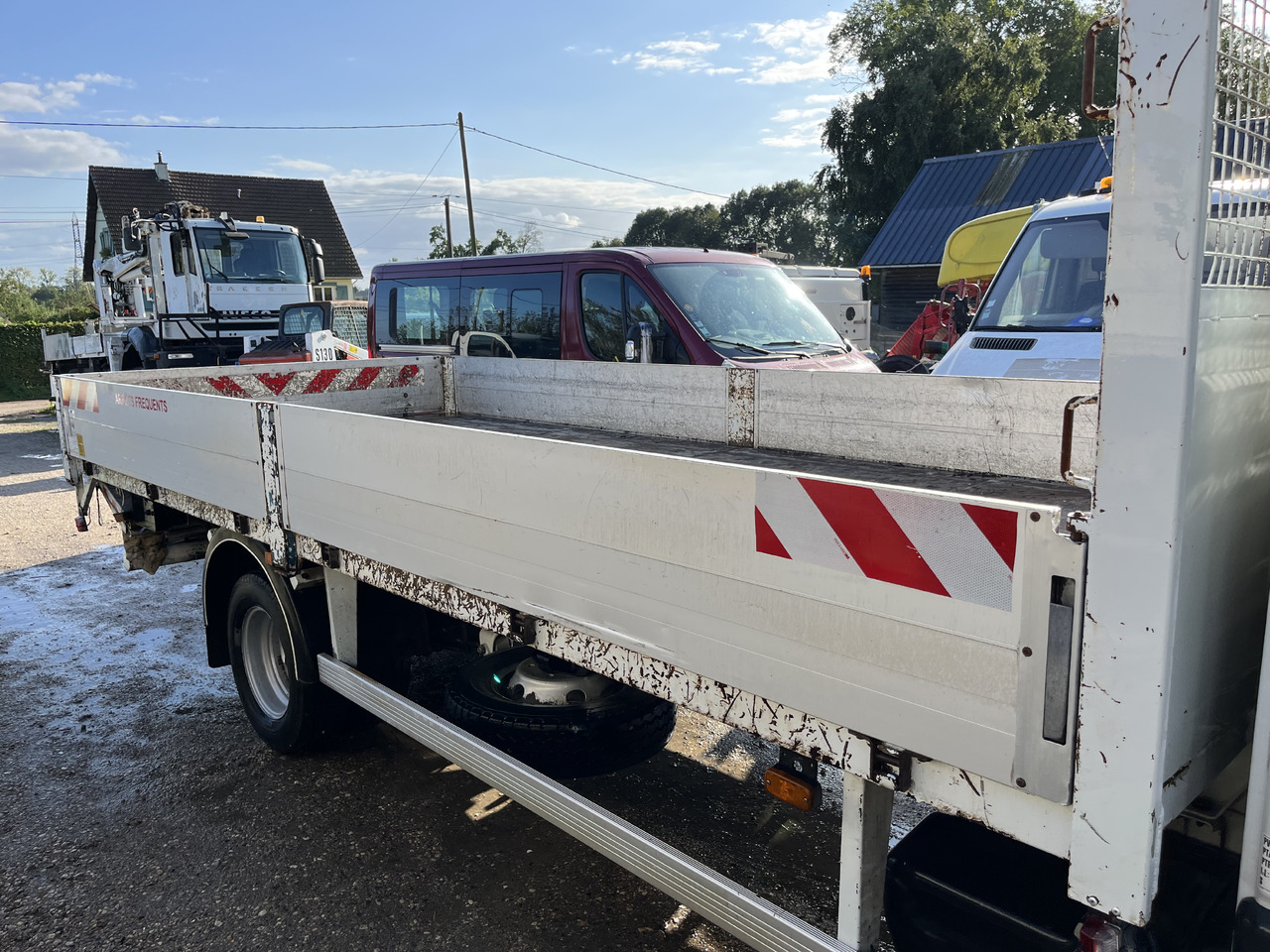Renault Mascott 2L8 dci 130cv plateau hayon - Бордови камион: снимка 5 Renault Mascott 2L8 dci 130cv plateau hayon - Бордови камион: снимка 5