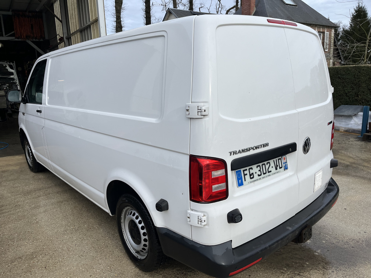Volkswagen Transporter T6 2L tdi 150cv long bas 4x4 4motion - Товарен бус: снимка 3 Volkswagen Transporter T6 2L tdi 150cv long bas 4x4 4motion - Товарен бус: снимка 3