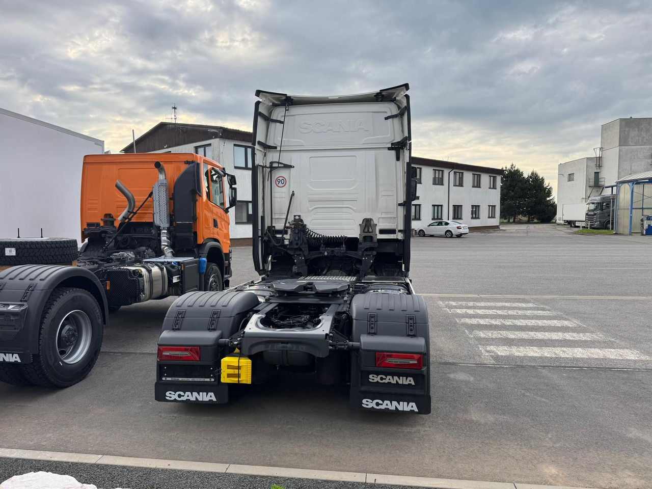 SCANIA S500A4x2LA N323 - Влекач: снимка 4 SCANIA S500A4x2LA N323 - Влекач: снимка 4
