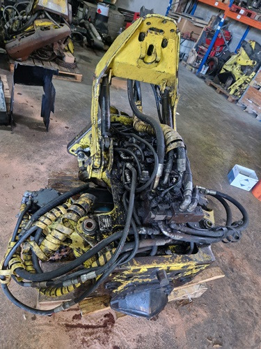 John Deere H 752 - Поваляща глава: снимка 3 John Deere H 752 - Поваляща глава: снимка 3