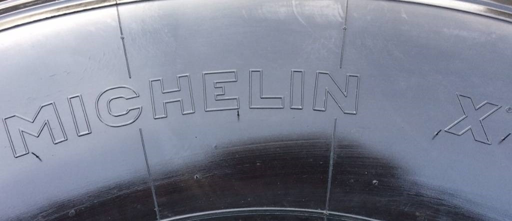 Michelin 525/65R20.5 XS - USED A 40% - Гума за Селскостопанска техника: снимка 3 Michelin 525/65R20.5 XS - USED A 40% - Гума за Селскостопанска техника: снимка 3