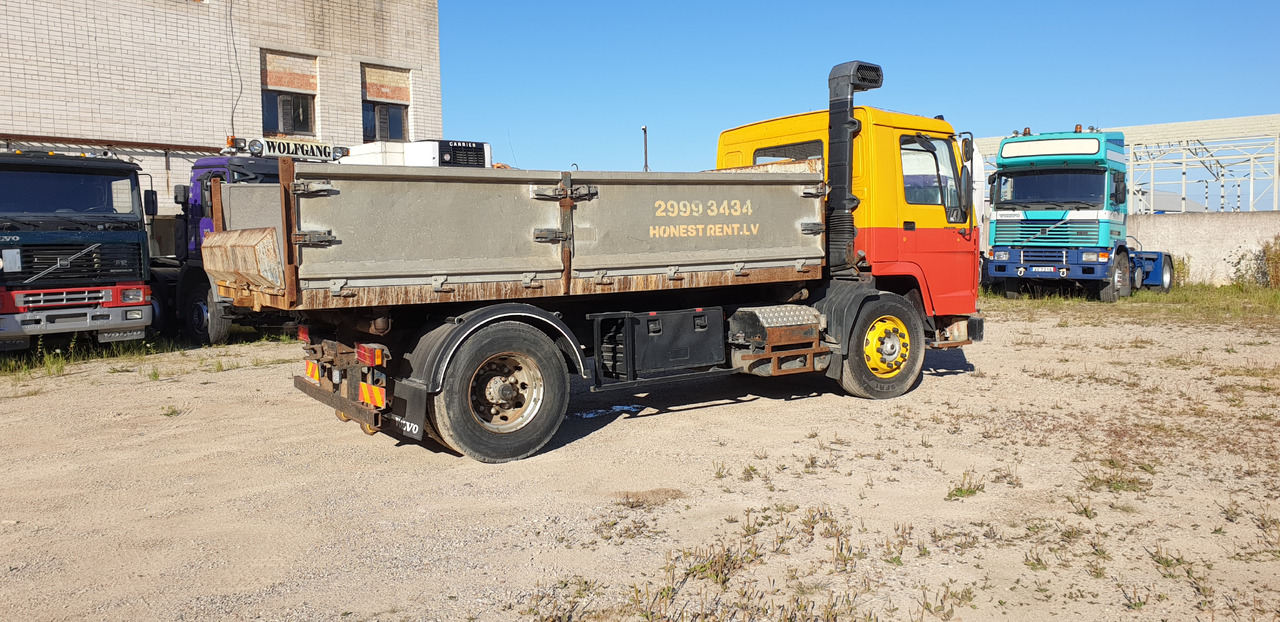 VOLVO FL 7 - Самосвал камион: снимка 2 VOLVO FL 7 - Самосвал камион: снимка 2