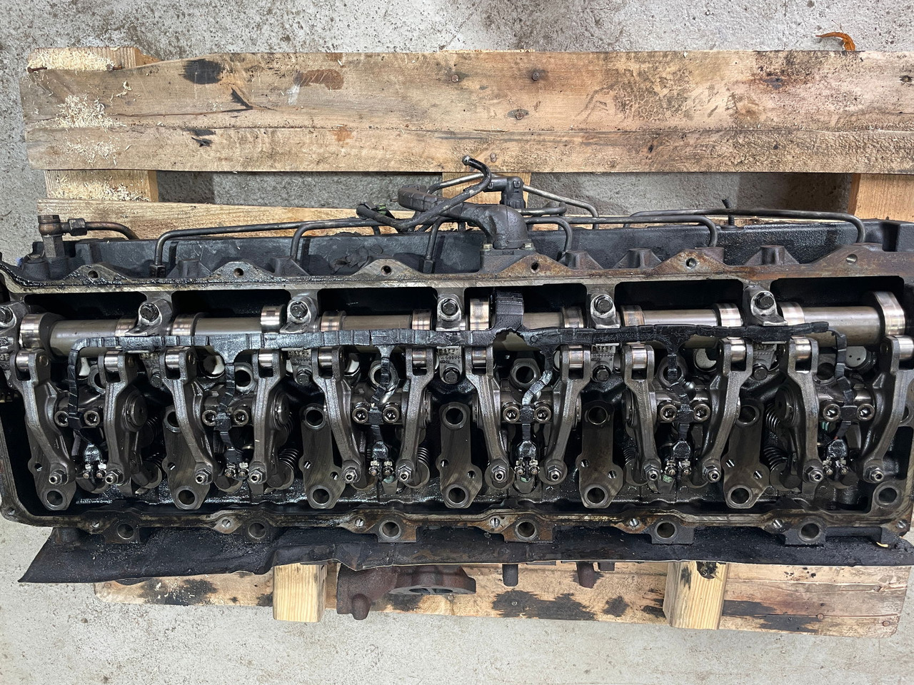 MAN Motor MAN Lions City D2066 LUH 52 Zylinderkopf Nockenwelle - Глава на блока за Автобус: снимка 3 MAN Motor MAN Lions City D2066 LUH 52 Zylinderkopf Nockenwelle - Глава на блока за Автобус: снимка 3