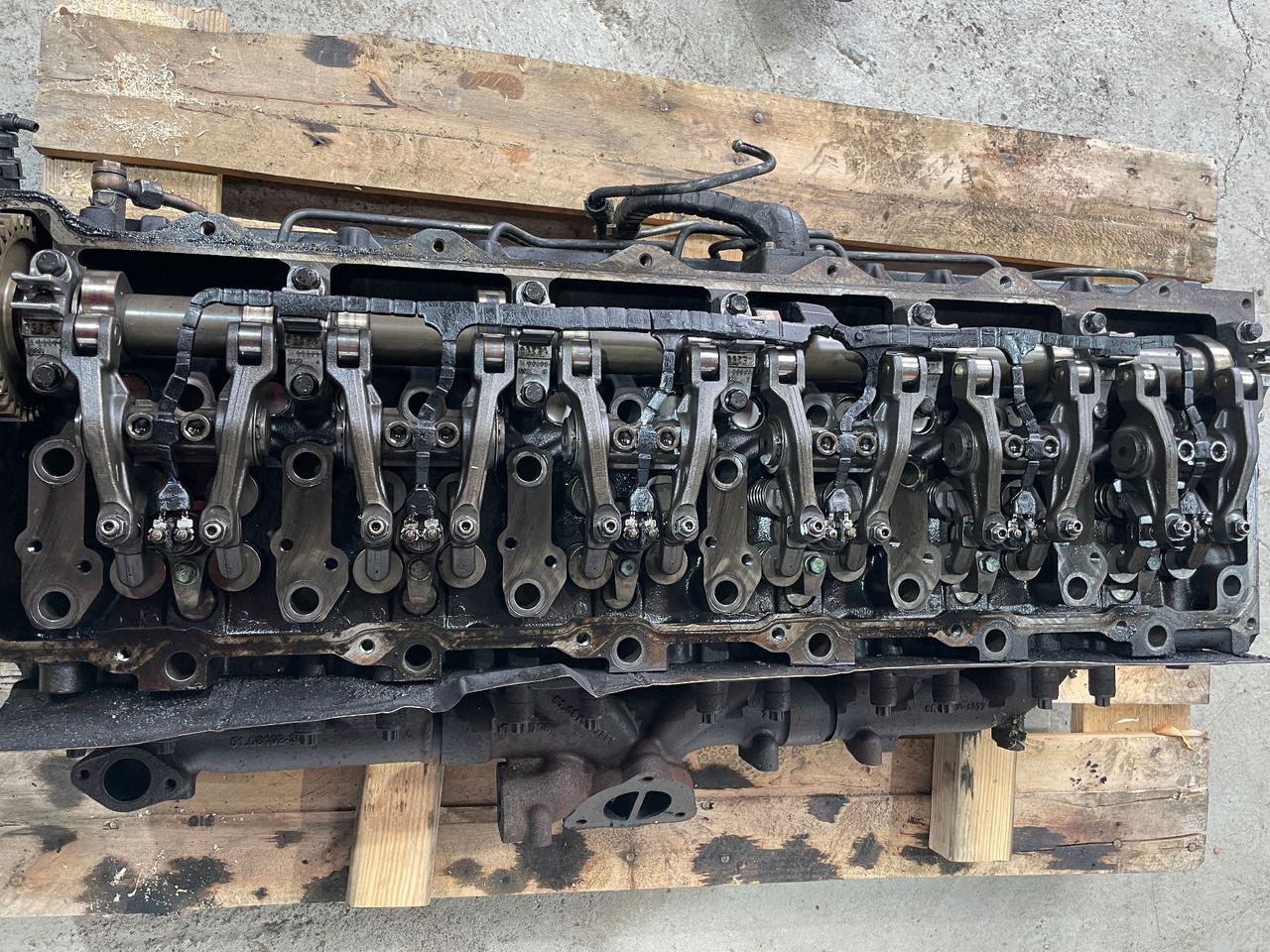 MAN Motor MAN Lions City D2066 LUH 52 Zylinderkopf Nockenwelle - Глава на блока за Автобус: снимка 2 MAN Motor MAN Lions City D2066 LUH 52 Zylinderkopf Nockenwelle - Глава на блока за Автобус: снимка 2