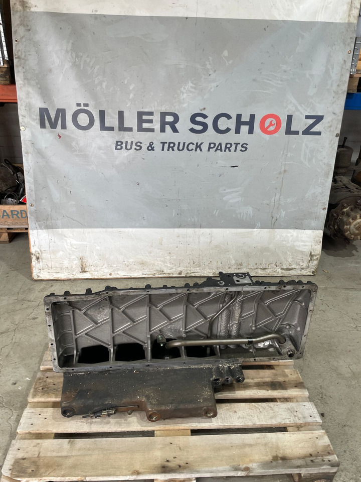 MAN Ölwanne MAN Motor D2066 D 2066HLA EEV Euro 6 LUH 52 LUH 50 - Маслена вана за Автобус: снимка 1 MAN Ölwanne MAN Motor D2066 D 2066HLA EEV Euro 6 LUH 52 LUH 50 - Маслена вана за Автобус: снимка 1