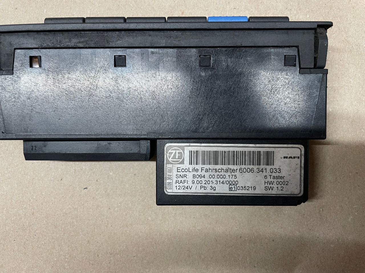 ZF ZF Ecolife Fahrschalter Gangwahlschalter 6006.341.033 6006.341.027 Schalter - Електрическа система за Автобус: снимка 4 ZF ZF Ecolife Fahrschalter Gangwahlschalter 6006.341.033 6006.341.027 Schalter - Електрическа система за Автобус: снимка 4